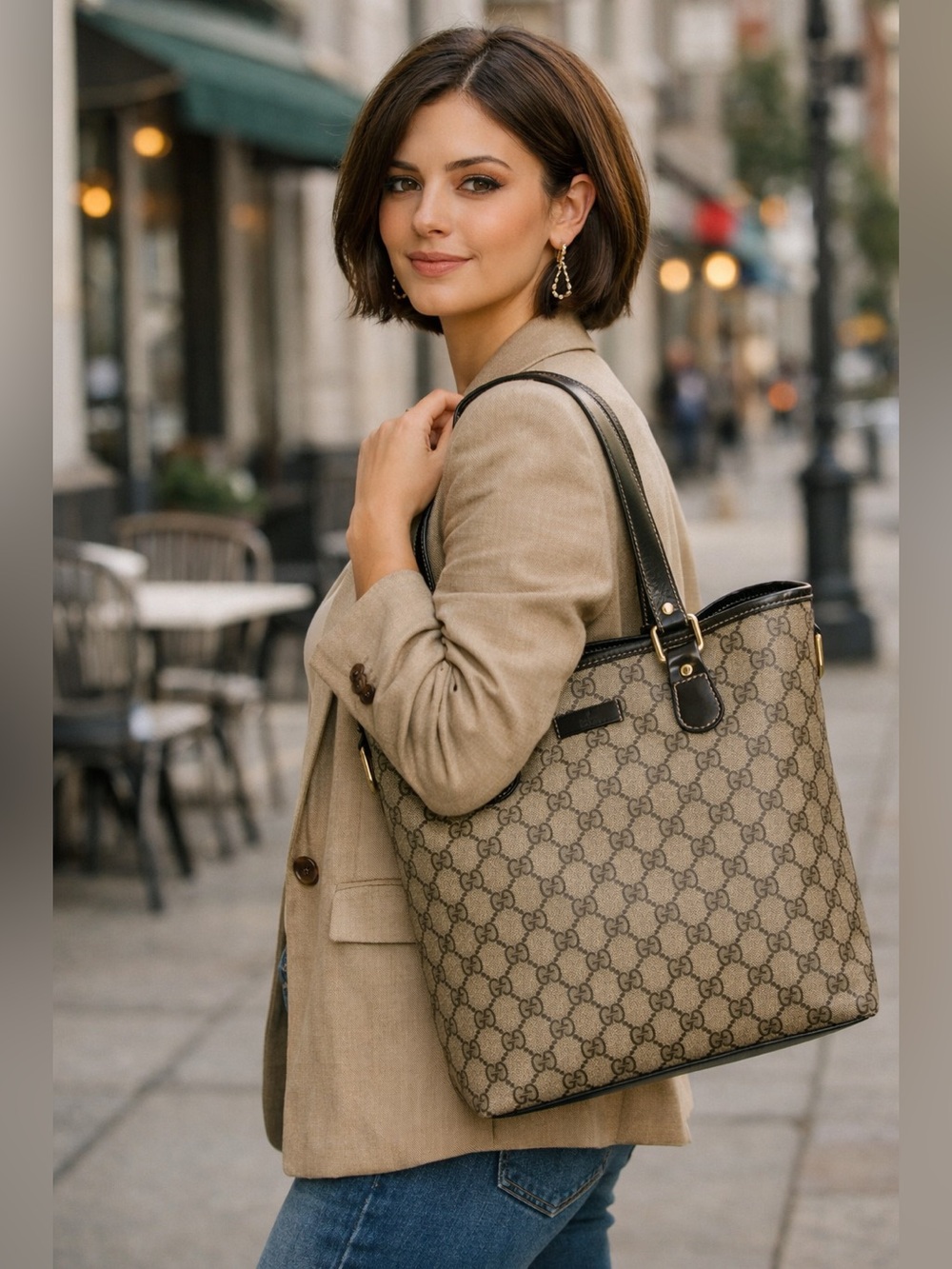Gucci gg supreme tote
